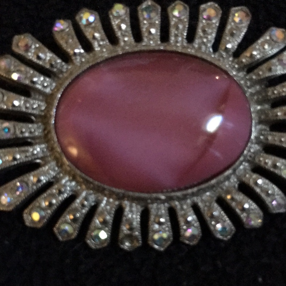 Vintage pink brooch with rhinestones - Picture 2 of 6